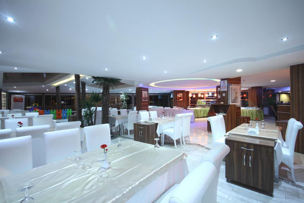 Tuana Hotel 阿塔库姆 外观 照片